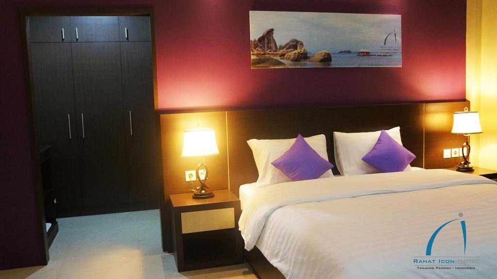 Rahat Icon Hotel Tanjung Pandan Room photo